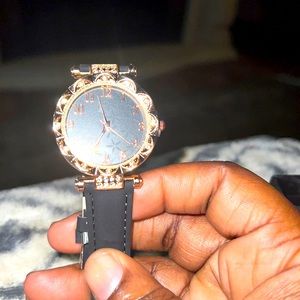 Women’s fashion watch